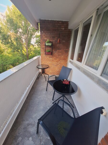 Bdul Timisoara, AFI Cotroceni, Str. Sibiu, bloc special Z2, proprietar.