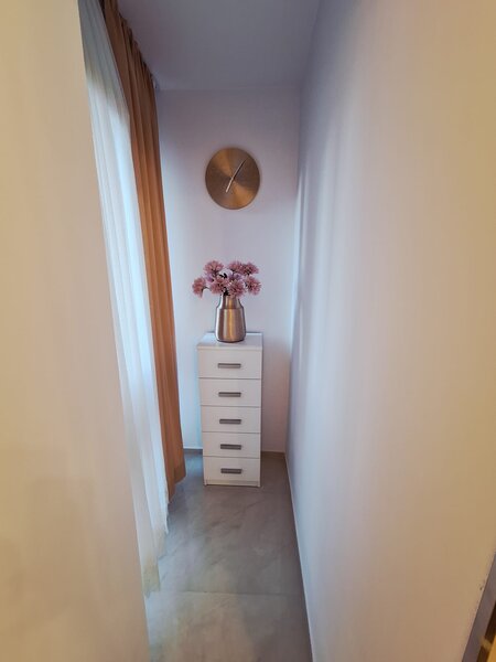Bdul Timisoara, AFI Cotroceni, Str. Sibiu, bloc special Z2, proprietar.