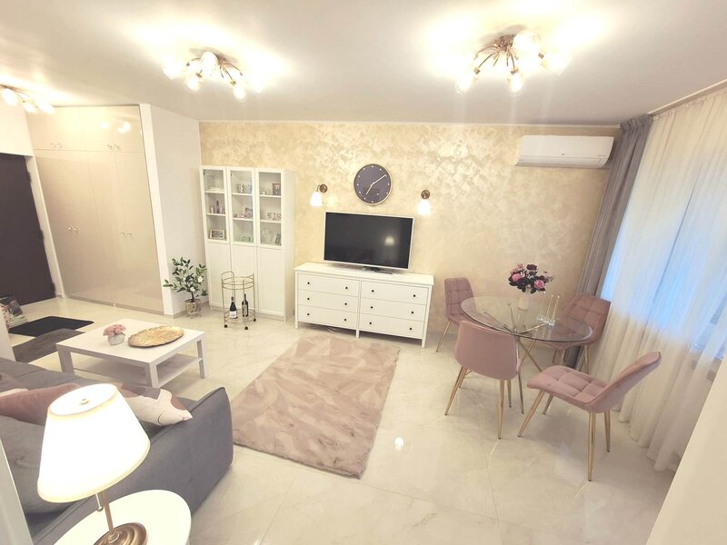 Bdul Timisoara, AFI Cotroceni, Str. Sibiu, bloc special Z2, proprietar.