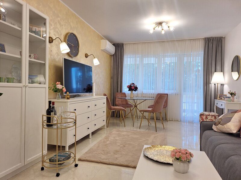 Bdul Timisoara, AFI Cotroceni, Str. Sibiu, bloc special Z2, proprietar.